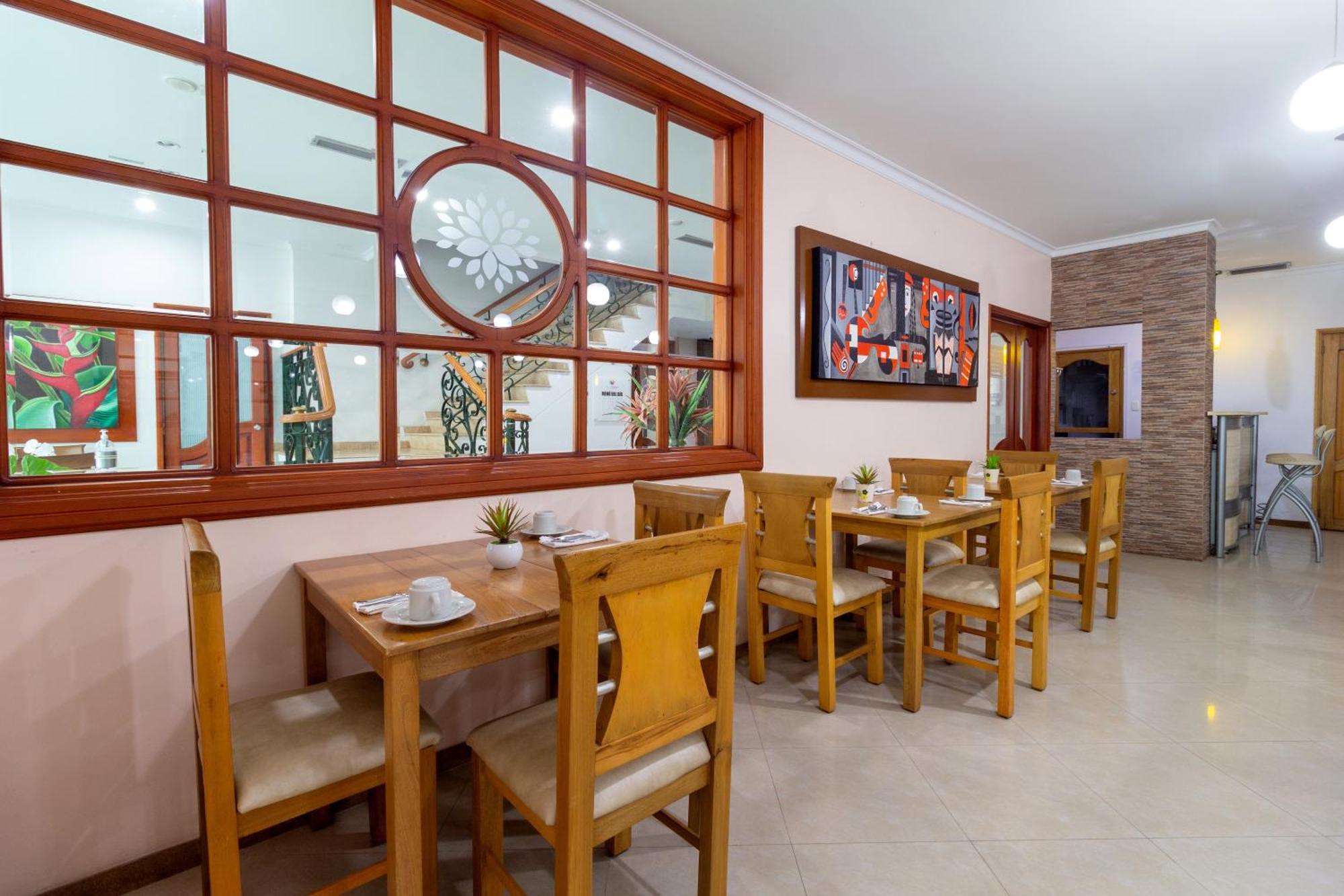 Hotel Costa Bonita Монтерія Екстер'єр фото
