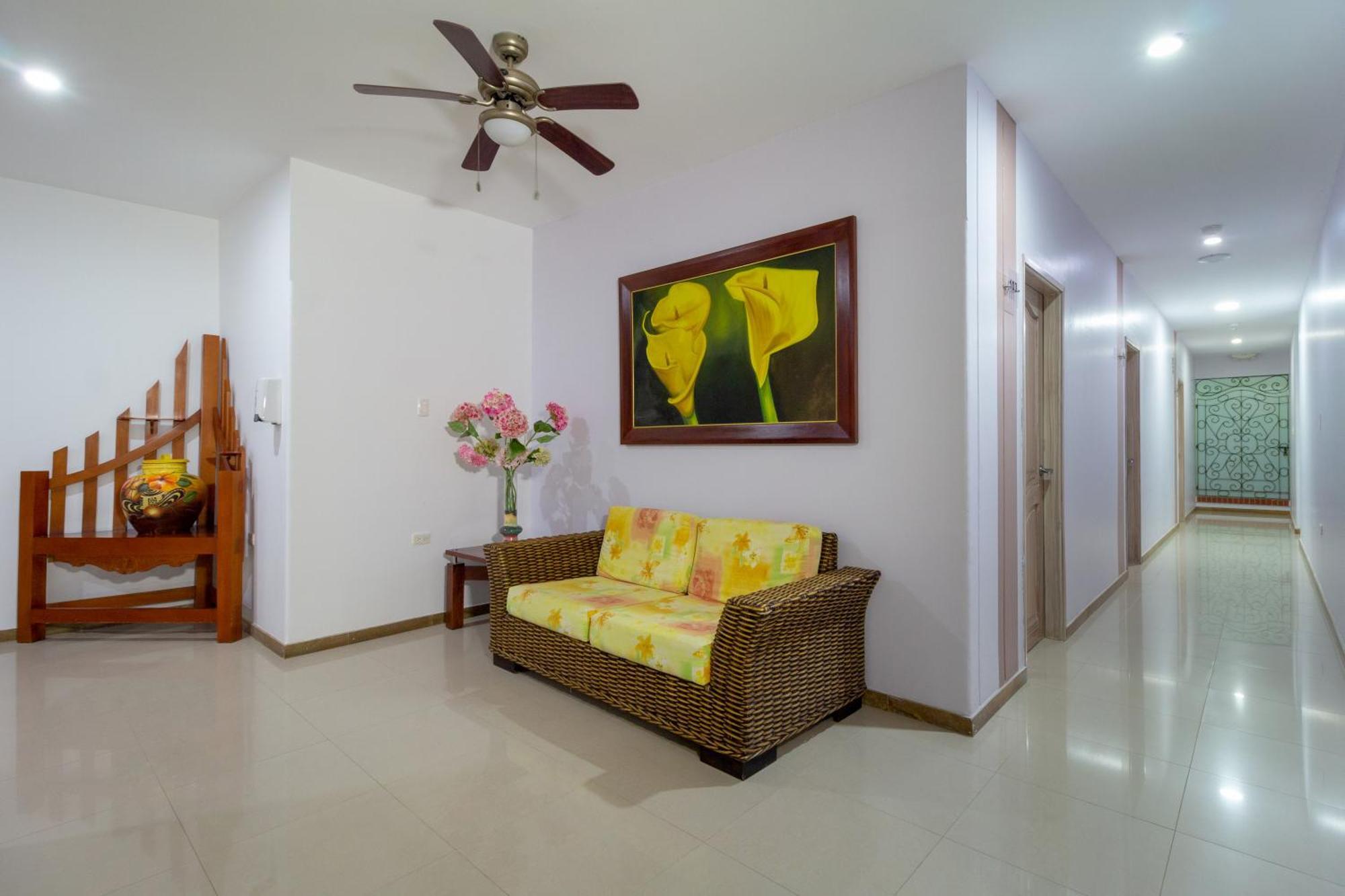 Hotel Costa Bonita Монтерія Екстер'єр фото