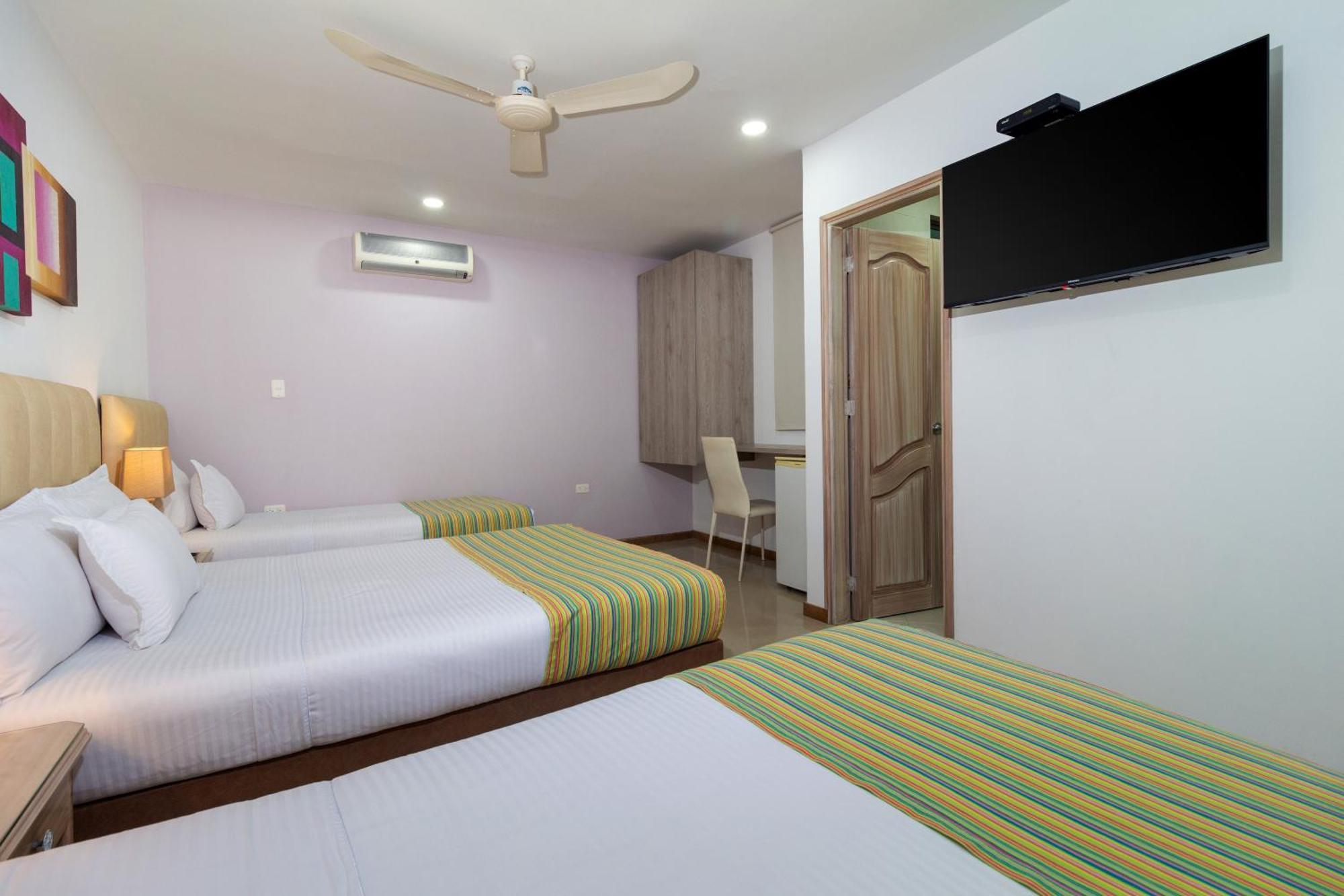 Hotel Costa Bonita Монтерія Екстер'єр фото